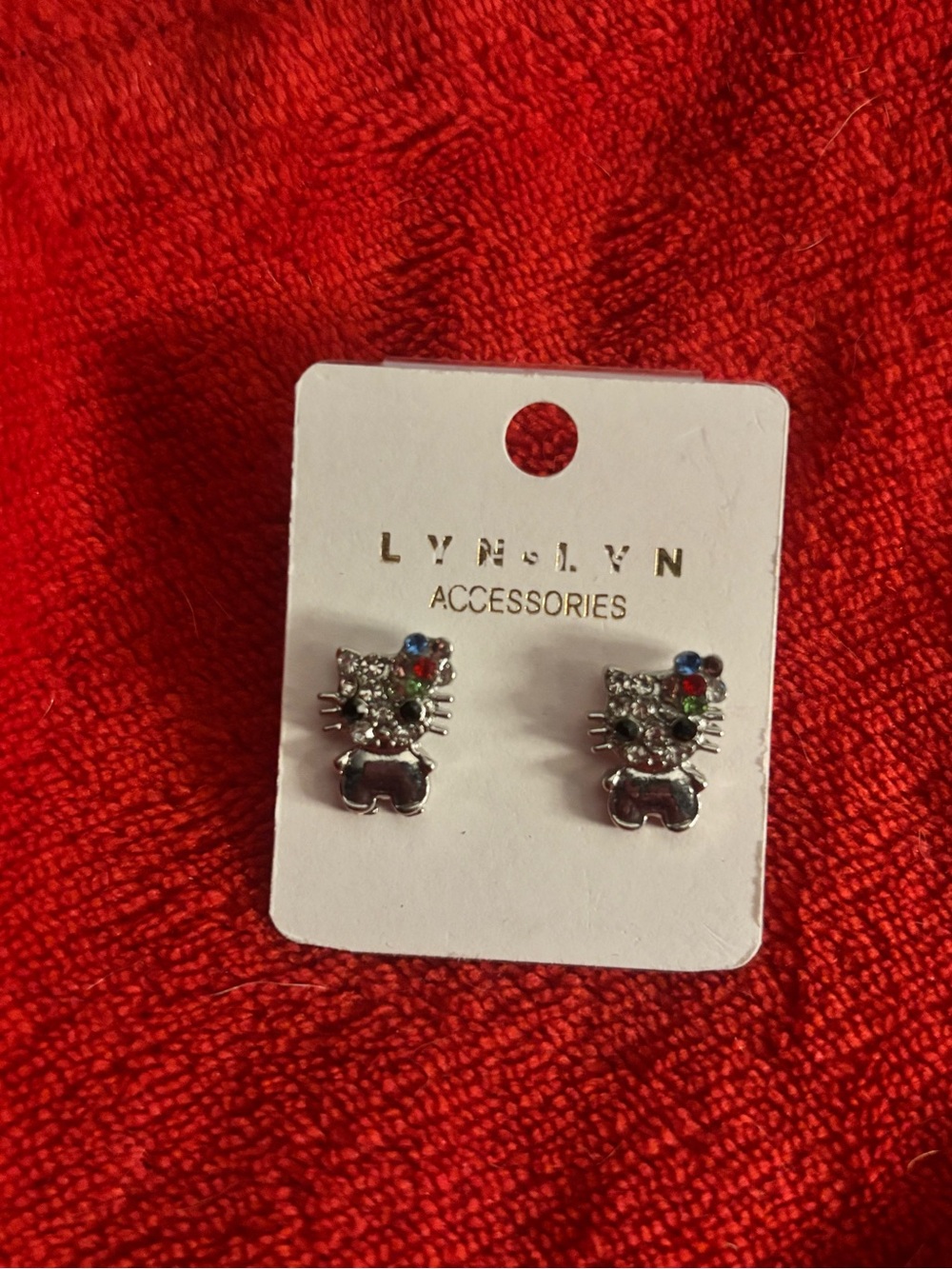LYN&LYN Silver Cat Stud Earrings with Multicolor Crystals